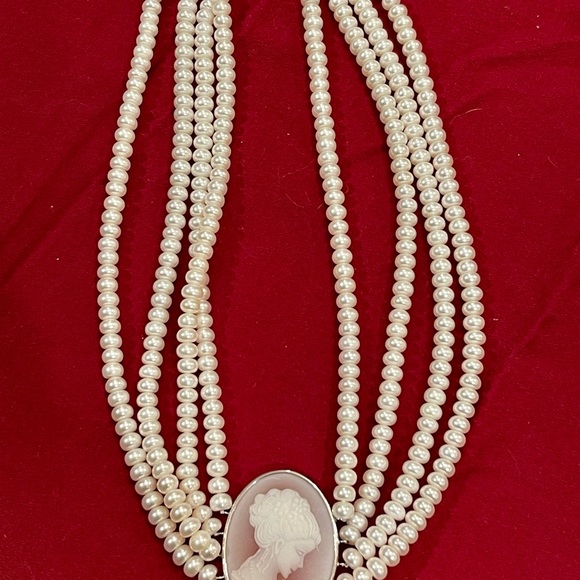 Vintage Imperial Sterling Pearl Necklace Carved Cameo Necklace - Picture 5 of 10